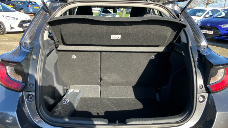 Toyota Yaris 1.5 Hybrid Icon 5dr CVT Hybrid Hatchback